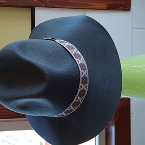 NWT WOMENS FELT HAT